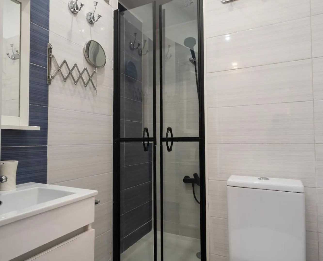 Sweet Suites Guesthouse Close To Famous Avenue Liberty Лиссабон Гостевой дом