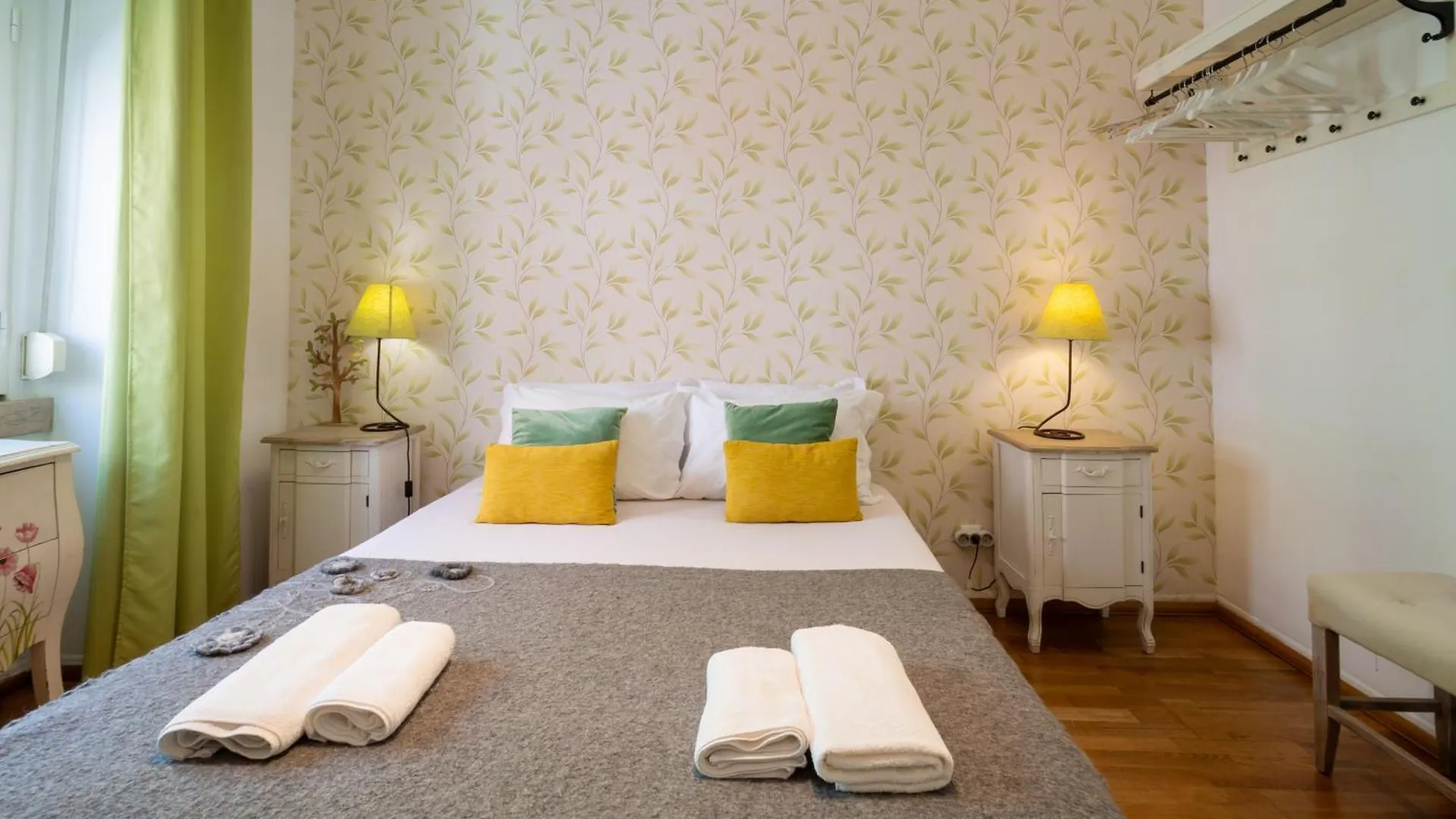 Sweet Suites Guesthouse Close To Famous Avenue Liberty Lisboa