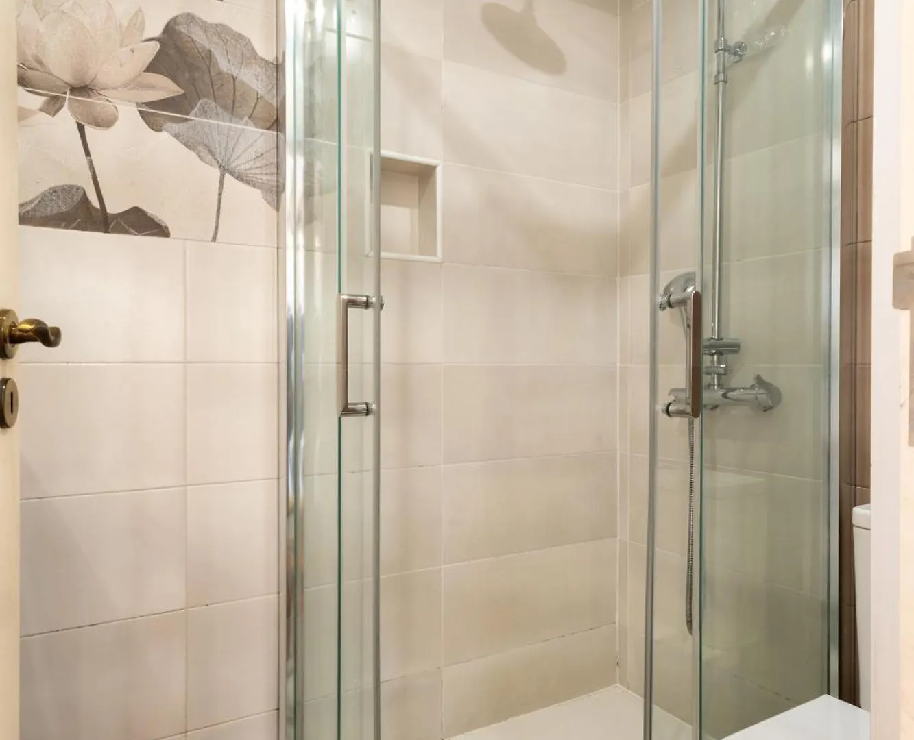 Sweet Suites Guesthouse Close To Famous Avenue Liberty Lisboa 3*,  Portugal