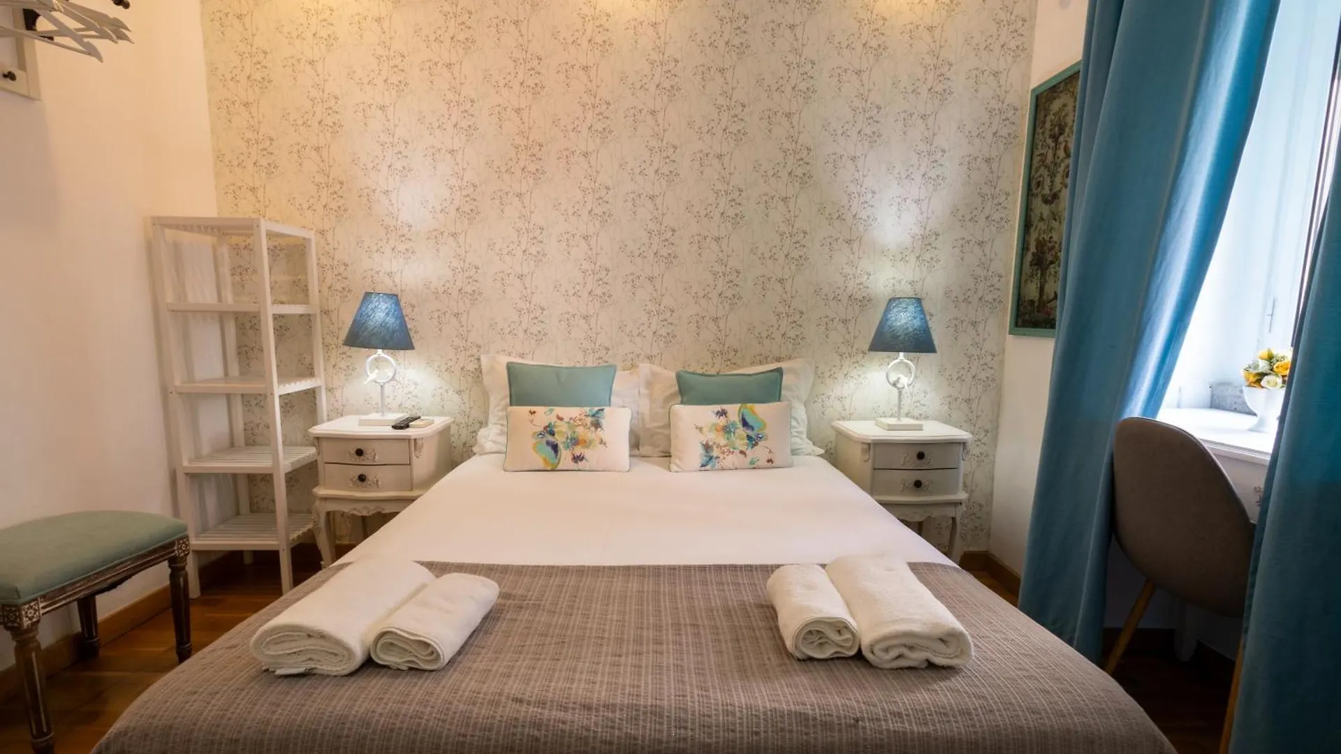 Sweet Suites Guesthouse Close To Famous Avenue Liberty Lisboa Pensión